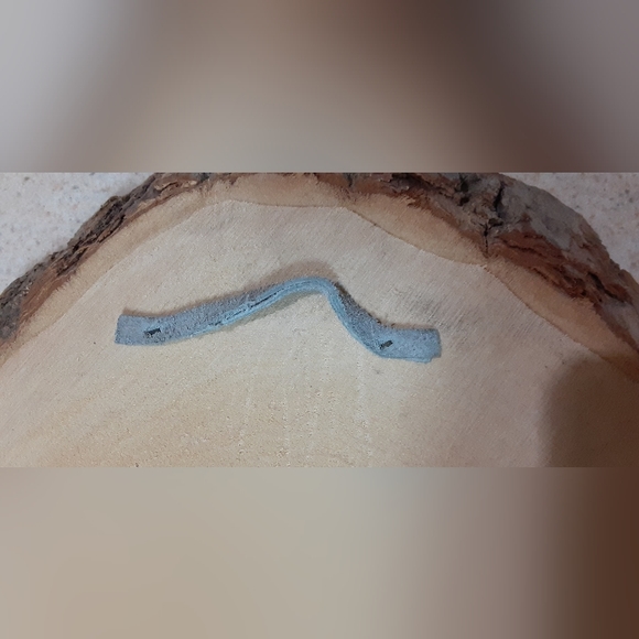 Make room for more collectibles. - Picture 5 of 9